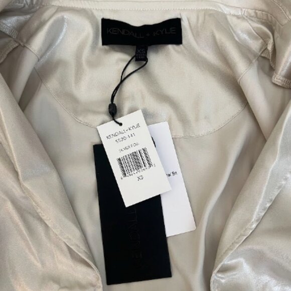 Gloss Front Tie Cropped Top - Picture 6 of 6